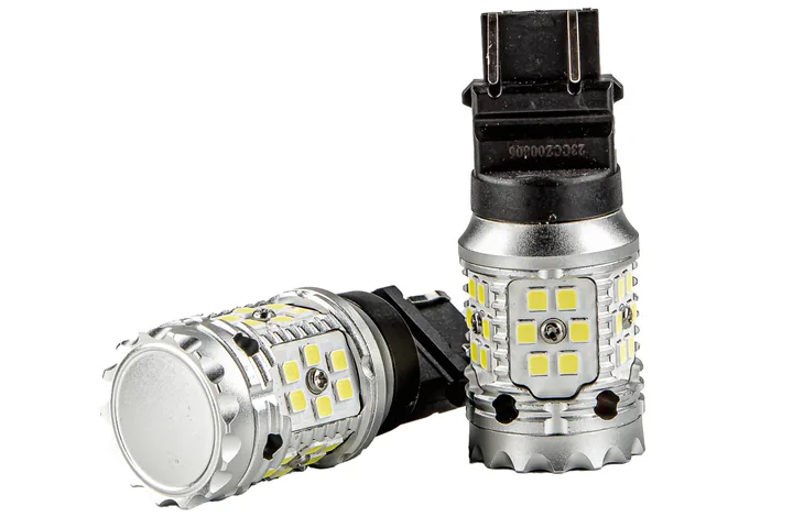 Светодиодная лампа KRS EVOLUTION 3157 (P27/7W) (WHITE) 30 SMD 5500K 12W